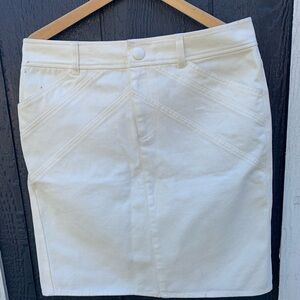 Armani Elegant White Denim Skirt